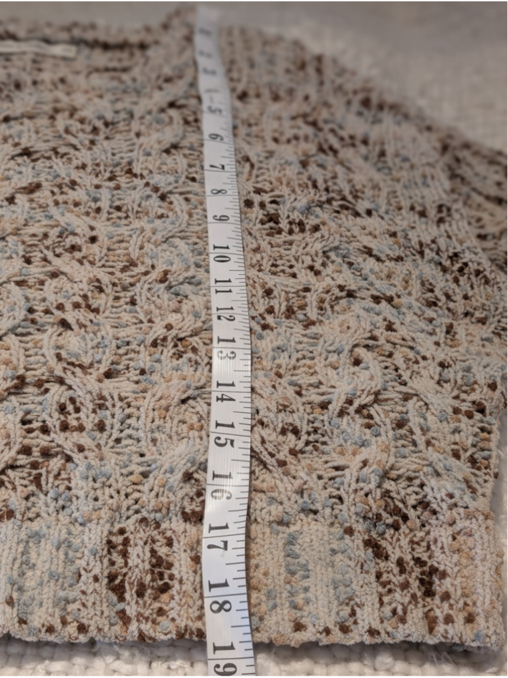 669 - Moon & Madison XS Oversized Cropped Open Knit Sweater Neutral Boho - Picture 7 of 9